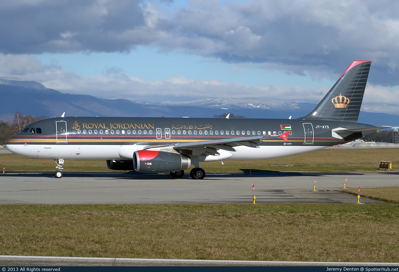 Photo of JY-AYS - Airbus A320-232 operated by Royal Jordanian Airlines