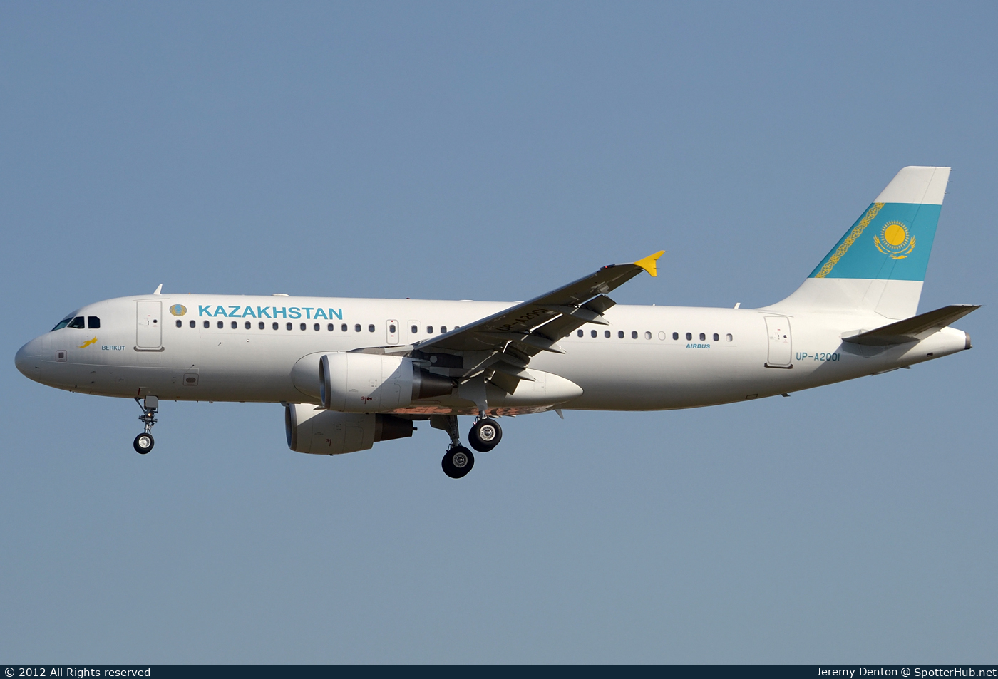 Photo of UP-A2001 - Airbus A320-214(CJ) Prestige operated by Government of Kazakhstan