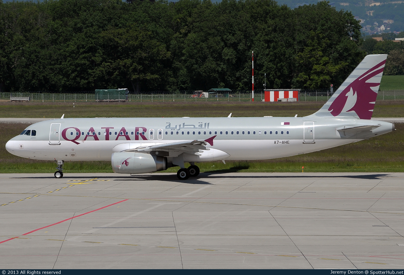 Photo of A7-AHE - Airbus A320-232 operated by Qatar Airways