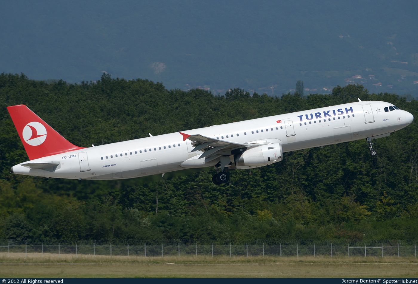 Photo of TC-JMI - Airbus A321-231 operated by Turkish Airlines