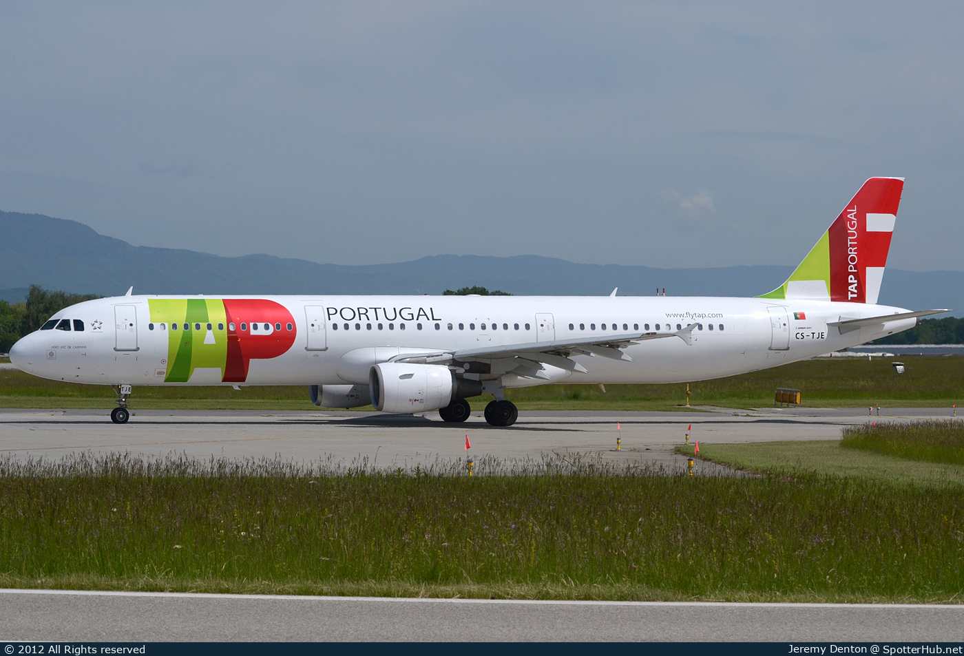Photo of CS-TJE - Airbus A321-211 operated by TAP Air Portugal