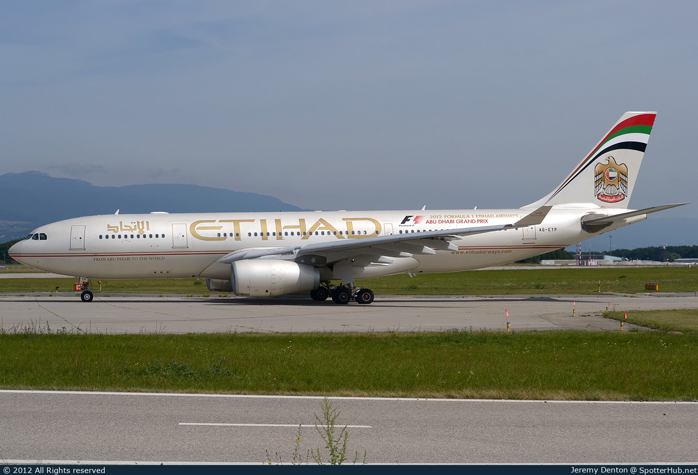 Photo of A6-EYP - Airbus A330-243 operated by Etihad Airways