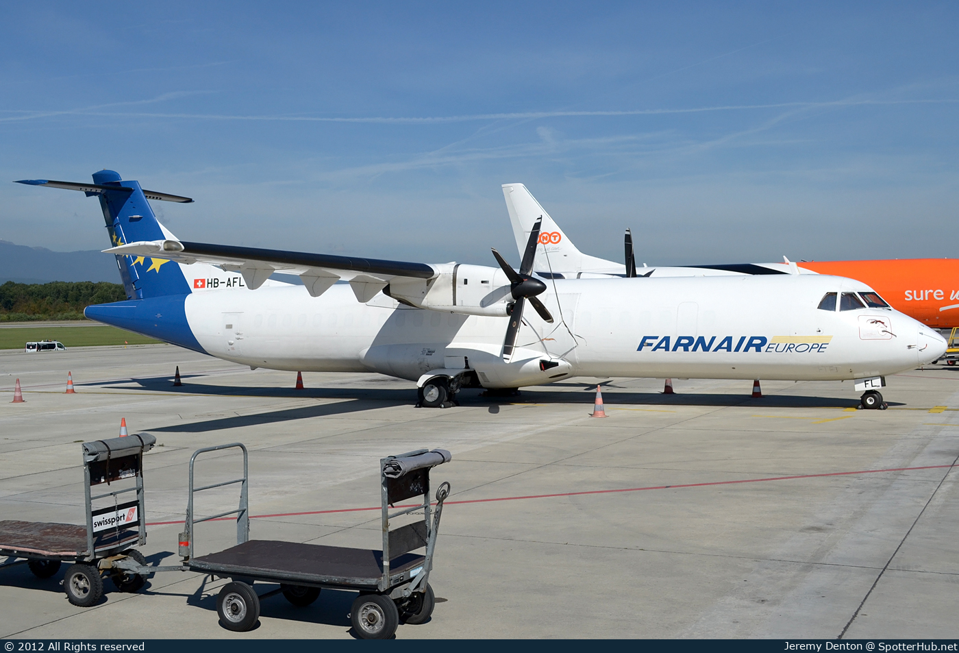 Photo of HB-AFL - ATR 72-202(F) operated by Farnair Switzerland