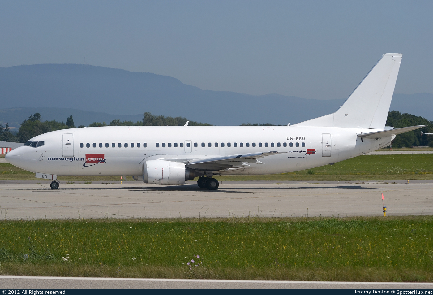 Photo of LN-KKO - Boeing 737-3Y0 operated by Norwegian Air Shuttle