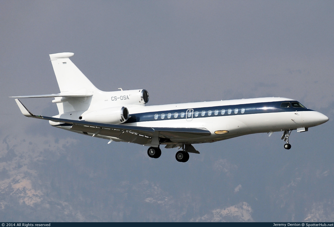 Photo of CS-DSA - Dassault Falcon 7X operated by NetJets Europe