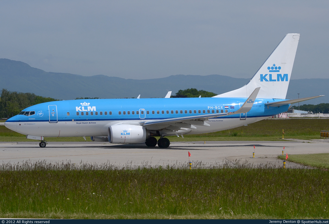 Photo of PH-BGX - Boeing 737-7K2 operated by KLM Royal Dutch Airlines