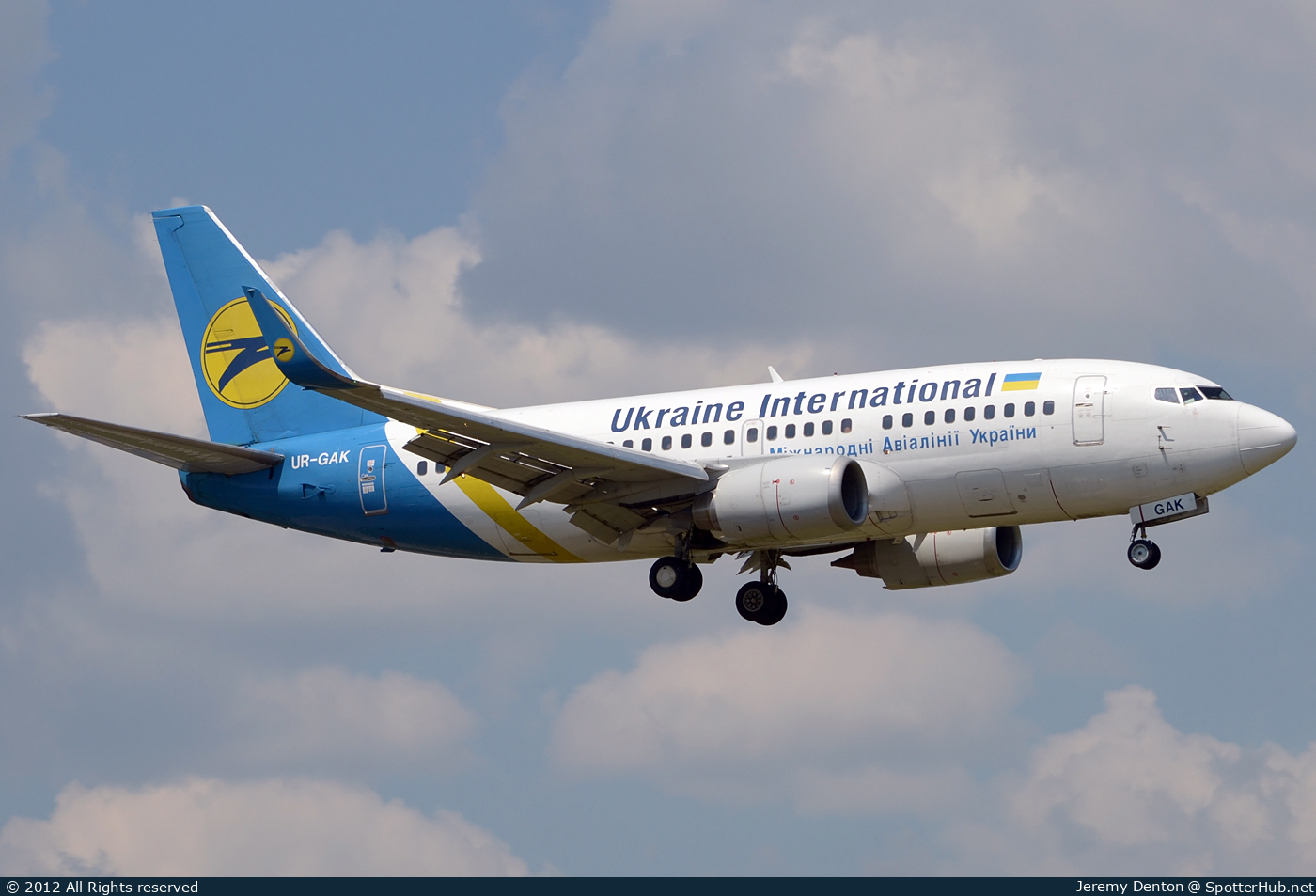 Photo of UR-GAK - Boeing 737-5Y0 operated by Ukraine International Airlines