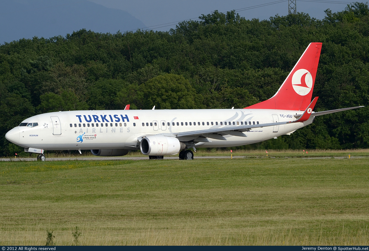 Photo of TC-JFU - Boeing 737-8F2 operated by Turkish Airlines