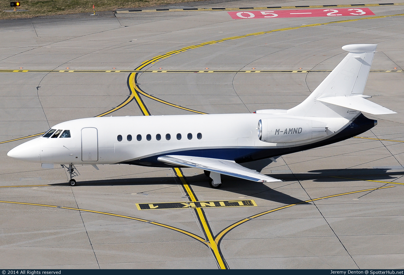Photo of M-AMND - Dassault Falcon 2000EX operated by Private
