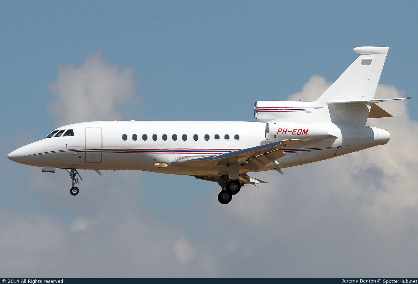Photo of PH-EDM - Dassault Falcon 900C operated by Endemol Entertainment