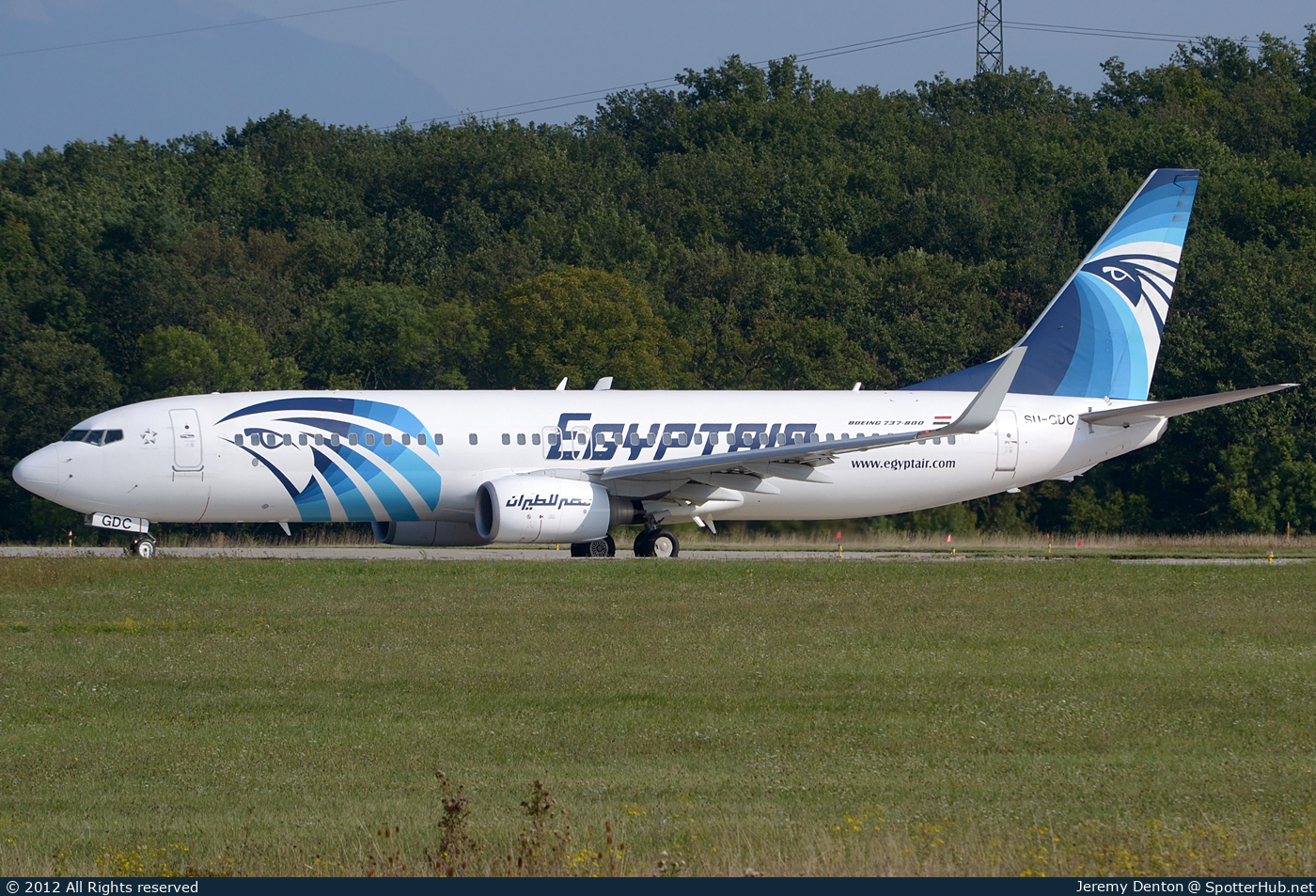 Photo of SU-GDC - Boeing 737-866 operated by Egyptair