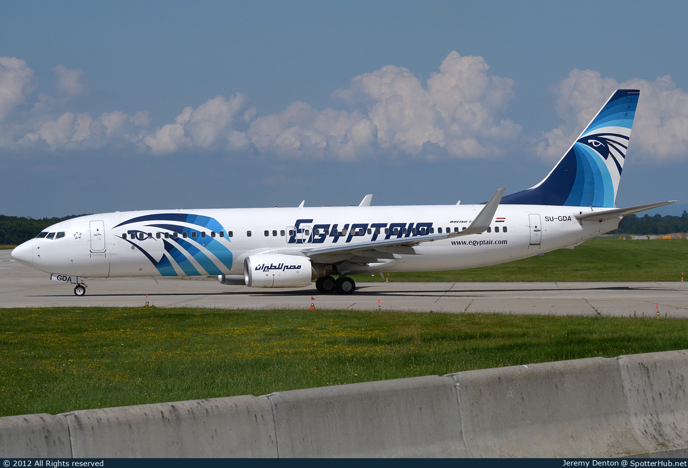 Photo of SU-GDA - Boeing 737-866 operated by Egyptair