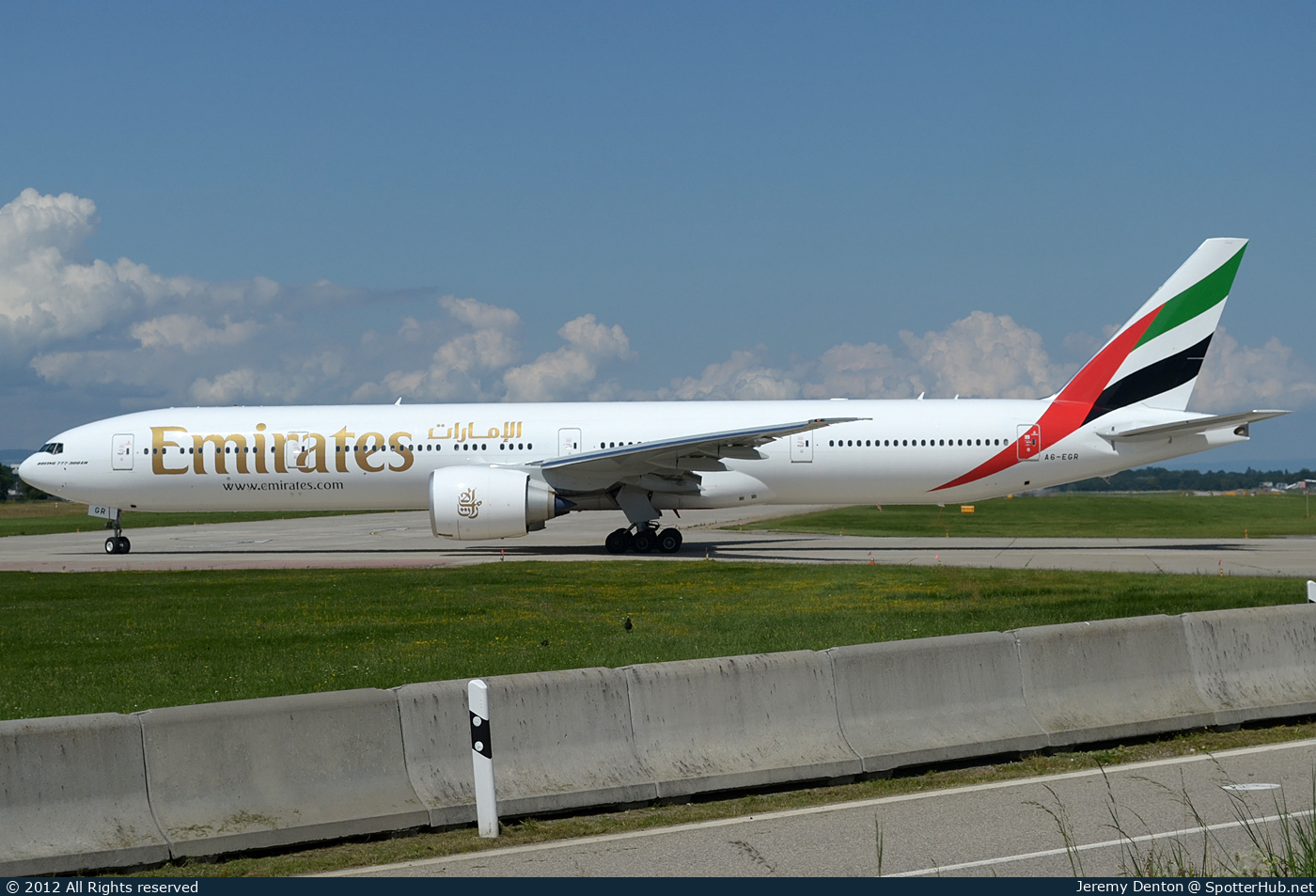 Photo of A6-EGR - Boeing 777-31H(ER) operated by Emirates