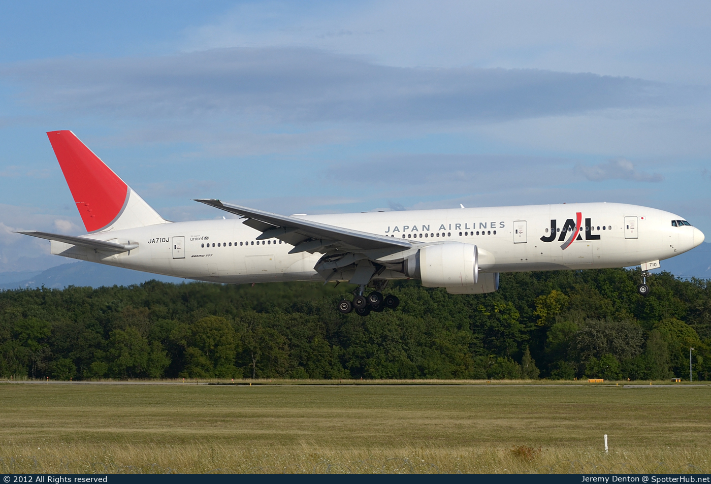 Photo of JA710J - Boeing 777-246(ER) operated by Japan Airlines