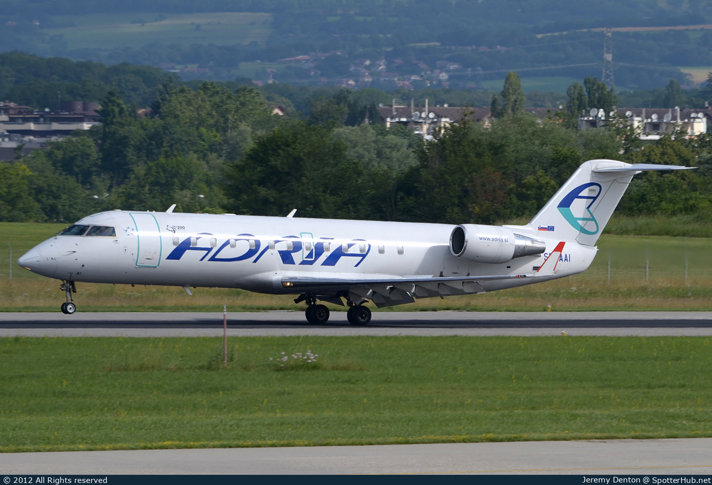 Photo of S5-AAI - Bombardier CRJ-200LR operated by Adria Airways