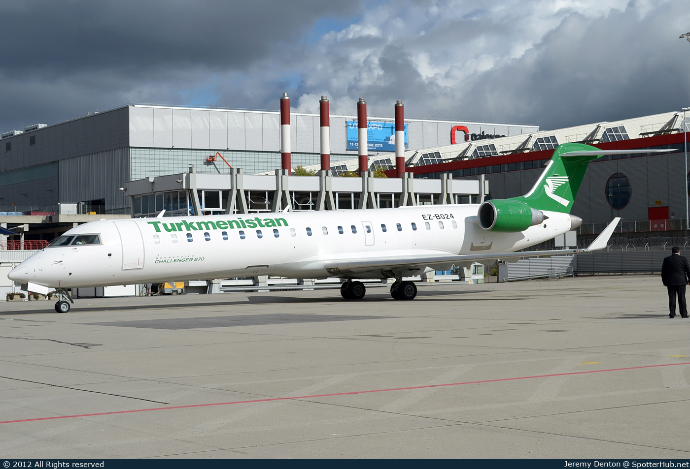 Photo of EZ-B024 - Bombardier Challenger 870 operated by Government of Turkmenistan