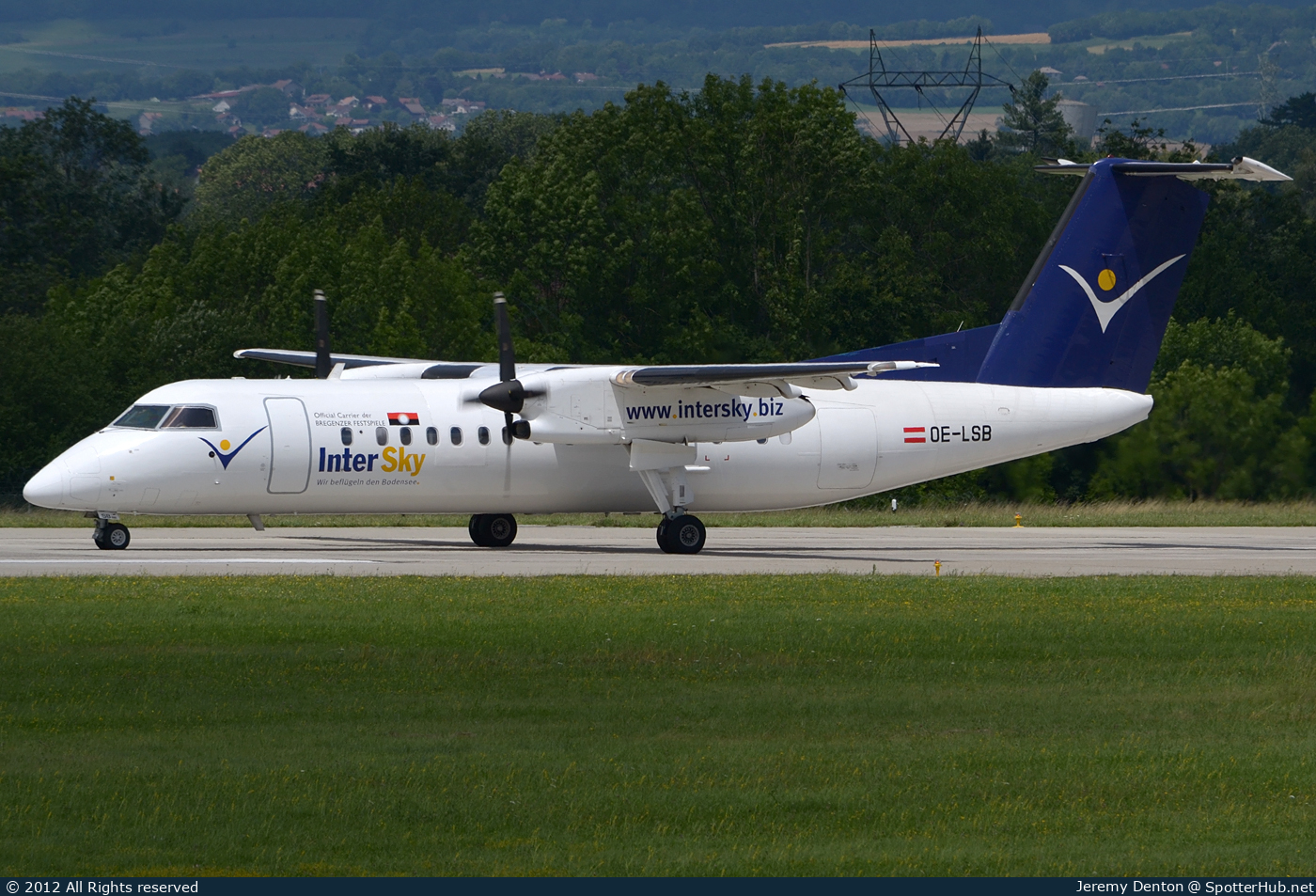 Photo of OE-LSB - Bombardier DHC-8-314 Dash 8 Q300 operated by InterSky
