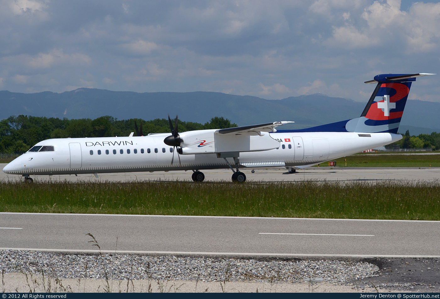Photo of HB-JQA - Bombardier DHC-8-402 Dash 8 Q400 operated by Darwin Airline