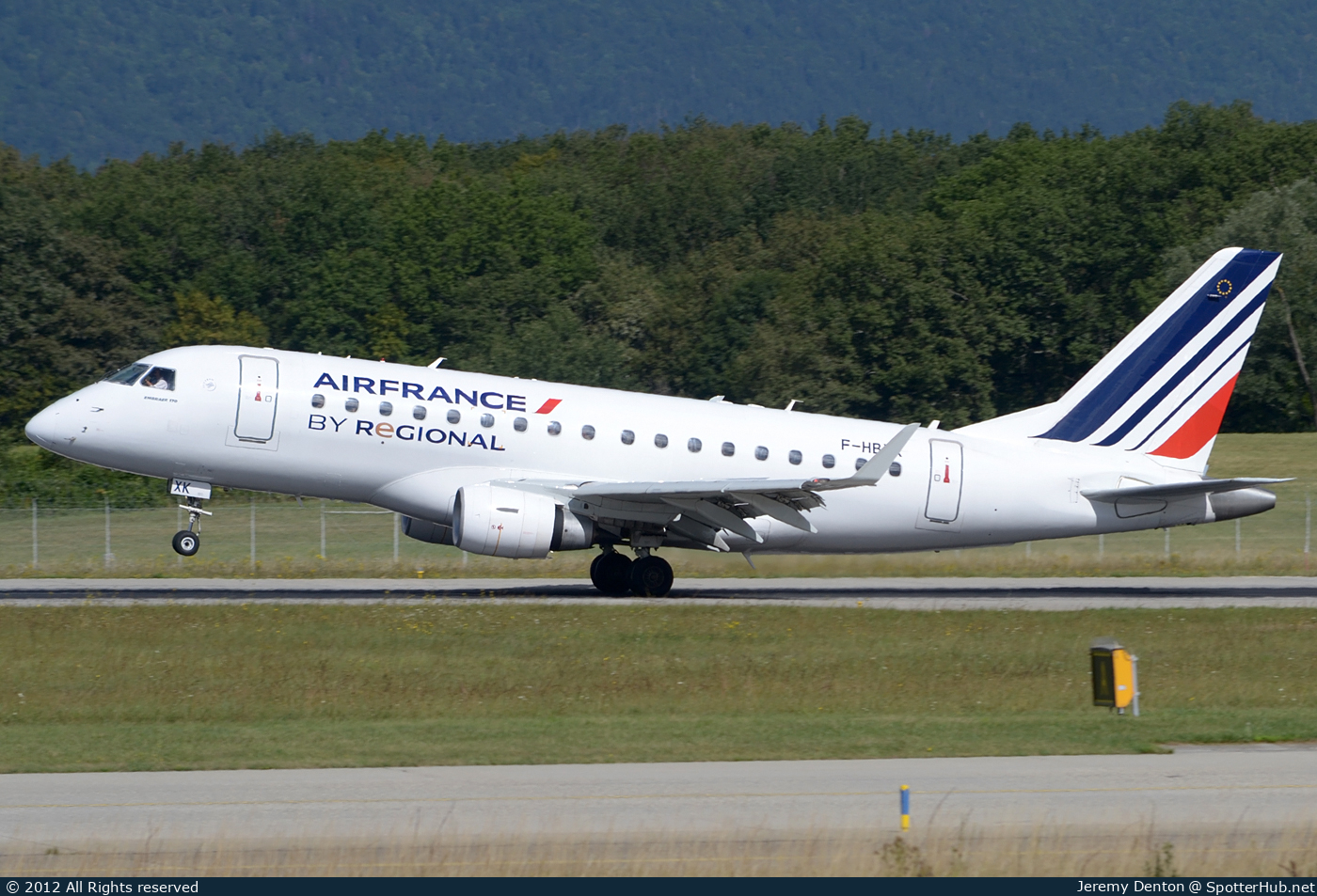 Photo of F-HBXK - Embraer ERJ-170LR operated by Air France (opb Régional)