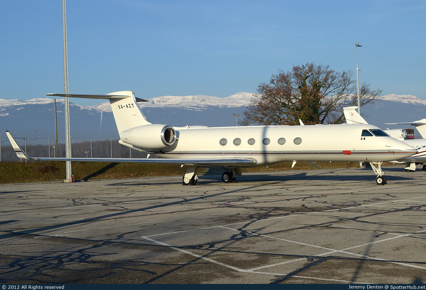 Photo of XA-AZT - Gulfstream GV operated by TV Azteca