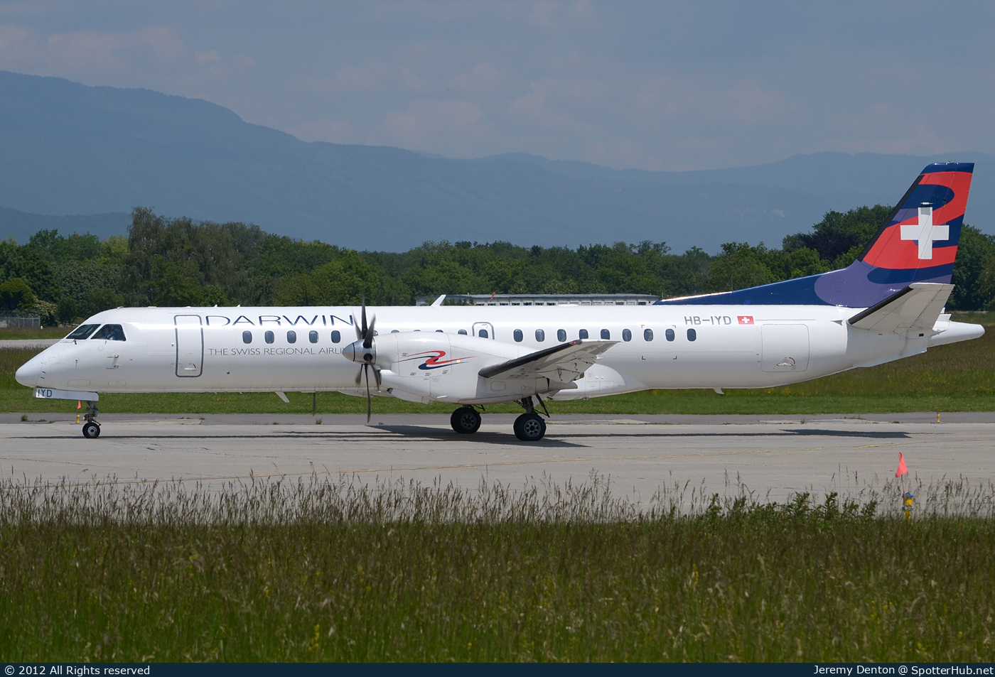 Photo of HB-IYD - Saab 2000 operated by Darwin Airline