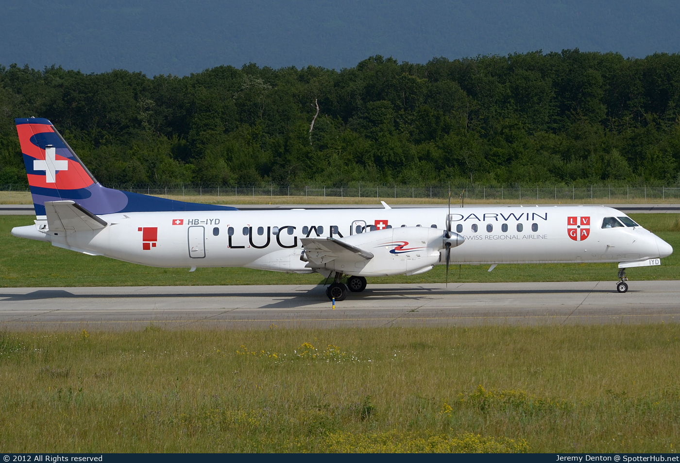 Photo of HB-IYD - Saab 2000 operated by Darwin Airline