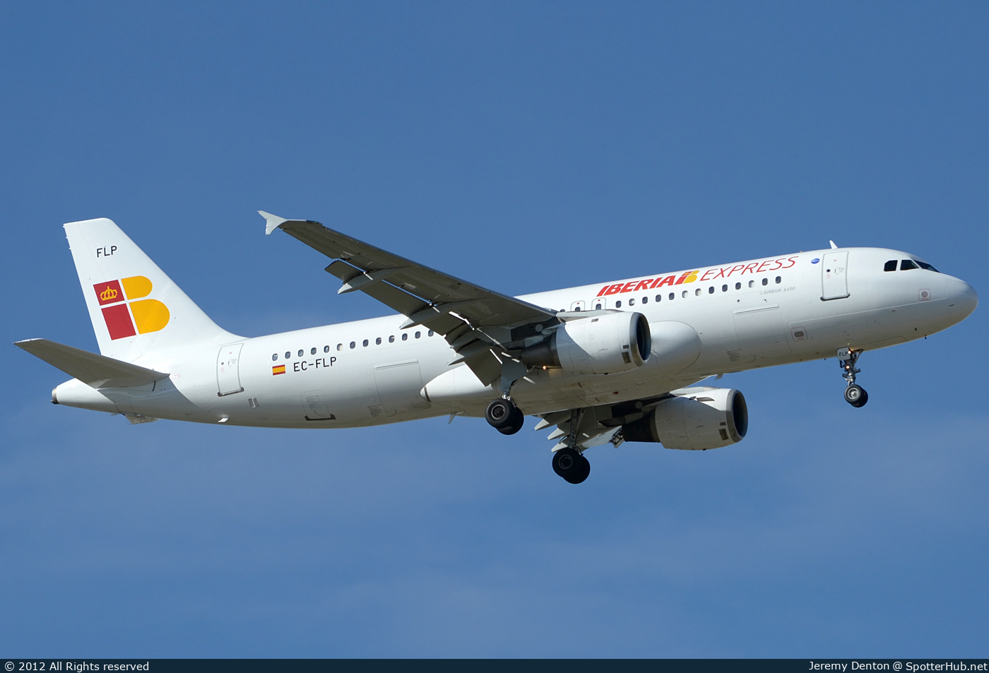 Photo of EC-FLP - Airbus A320-211 operated by Iberia Express