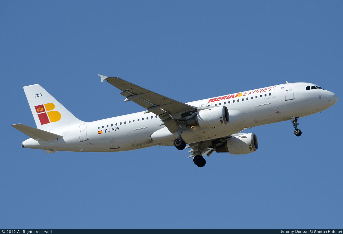 Photo of EC-FDB - Airbus A320-211 operated by Iberia Express