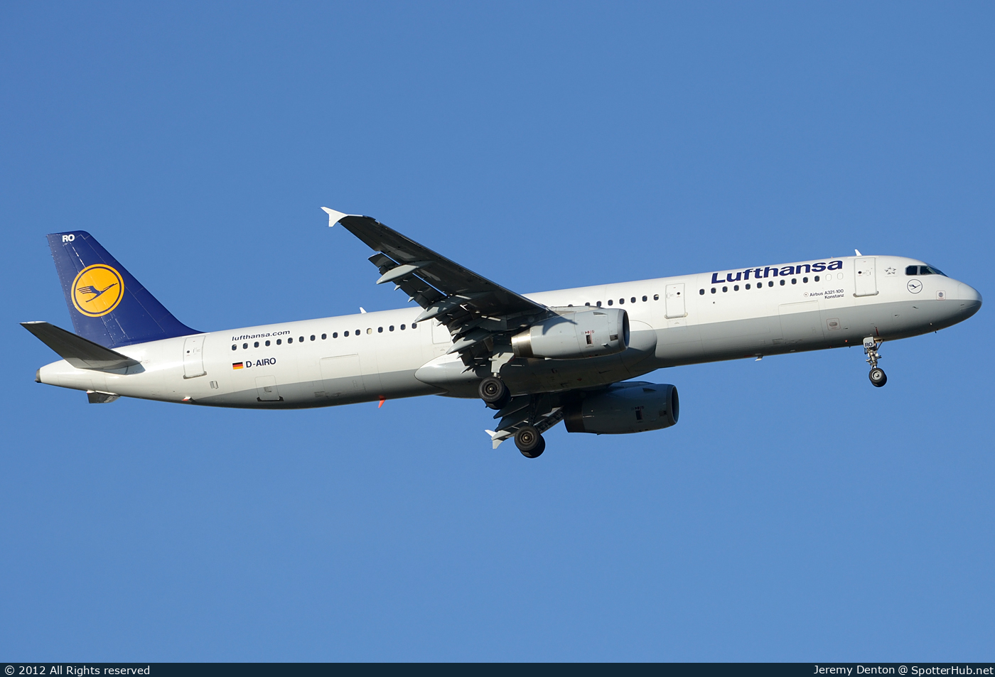 Photo of D-AIRO - Airbus A321-131 operated by Lufthansa