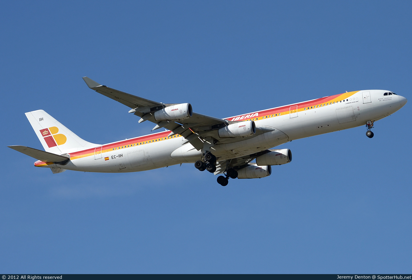 Photo of EC-IIH - Airbus A340-313 operated by Iberia