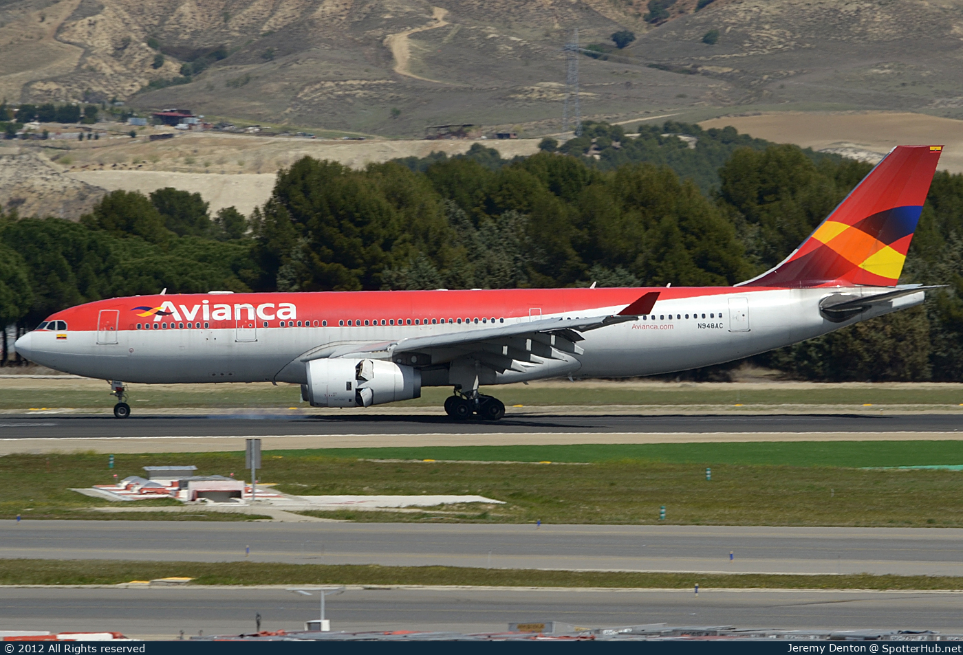 Photo of N948AC - Airbus A330-243 operated by Avianca
