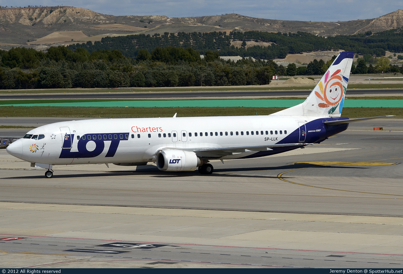 Photo of SP-LLK - Boeing 737-4Q8 operated by LOT Charters