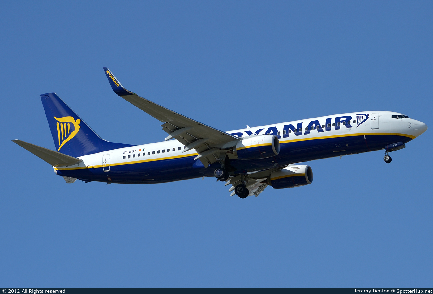 Photo of EI-ESY - Boeing 737-8AS operated by Ryanair