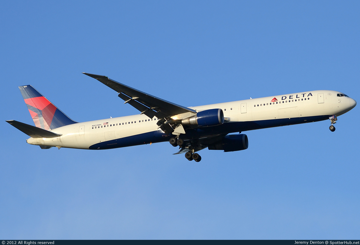 Photo of N833MH - Boeing 767-432(ER) operated by Delta Air Lines