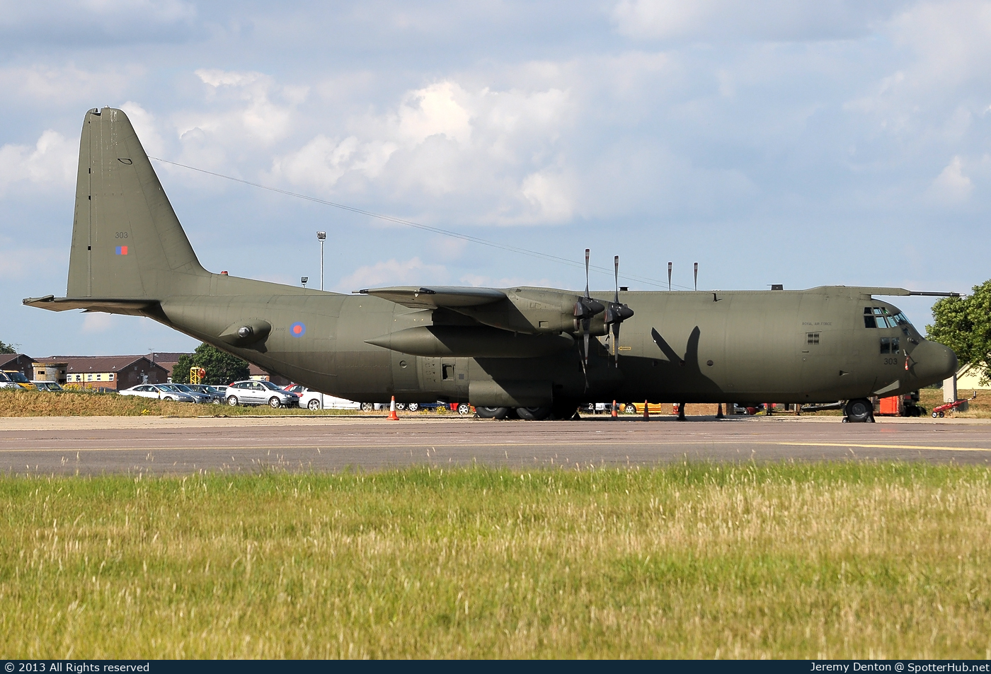 Photo of XV303 - Lockheed Hercules C.3A operated by Royal Air Force