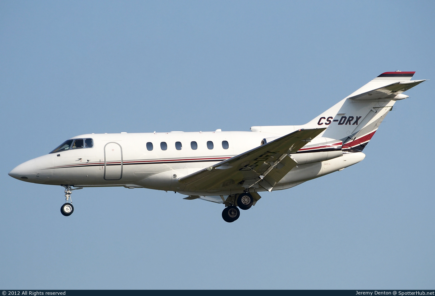 Photo of CS-DRX - Hawker Beechcraft 800XPi operated by NetJets Europe