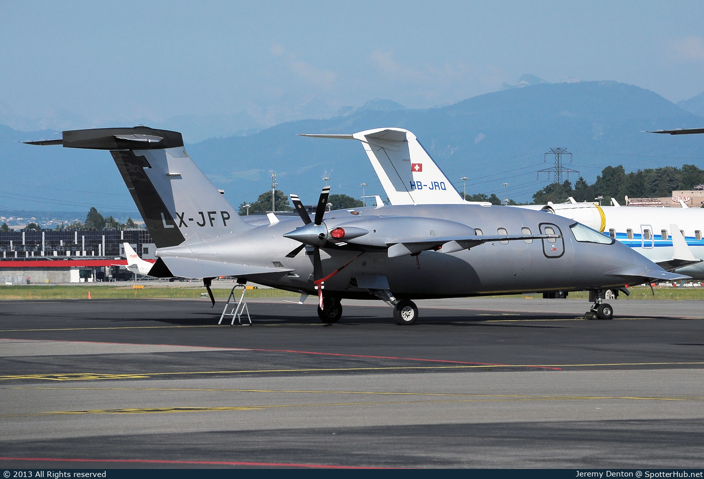 Photo of LX-JFP - Piaggio P.180 Avanti II operated by Jetfly Aviation