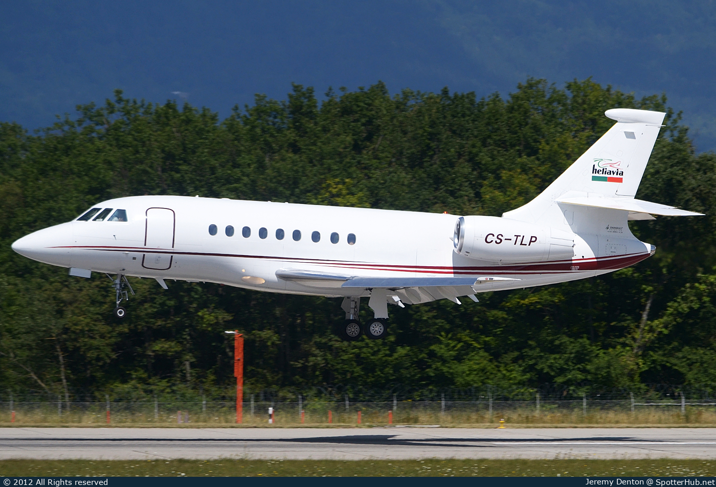 Photo of CS-TLP - Dassault Falcon 2000EX operated by Heliavia Transporte Aéreo