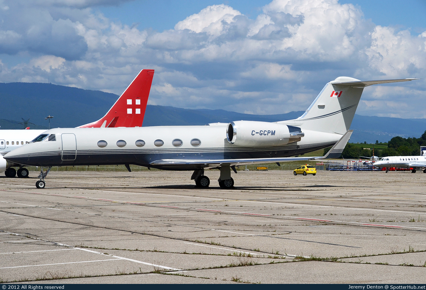 Photo of C-GCPM - Gulfstream GIV-SP operated by Private