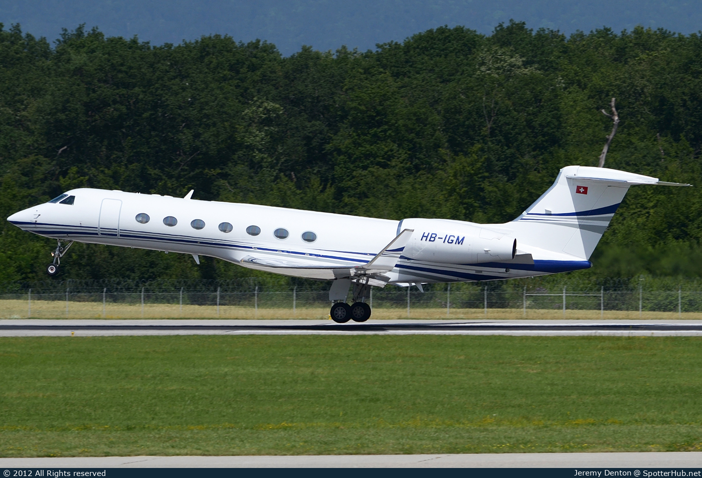 Photo of HB-IGM - Gulfstream GV-SP (G550) operated by G5 Executive
