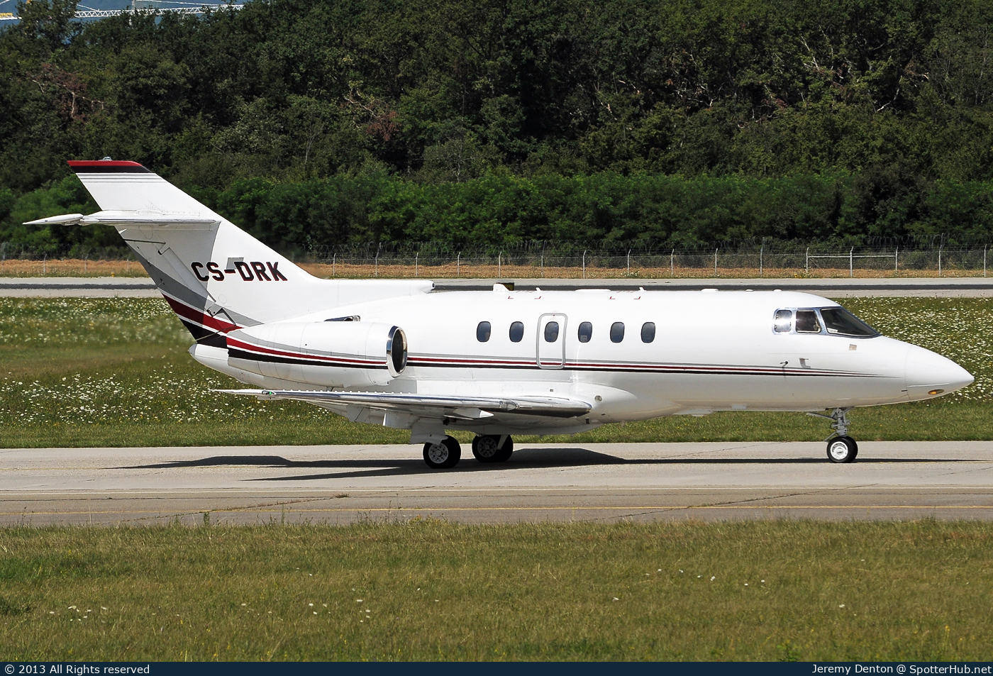 Photo of CS-DRK - Hawker Beechcraft 800XPi operated by NetJets Europe