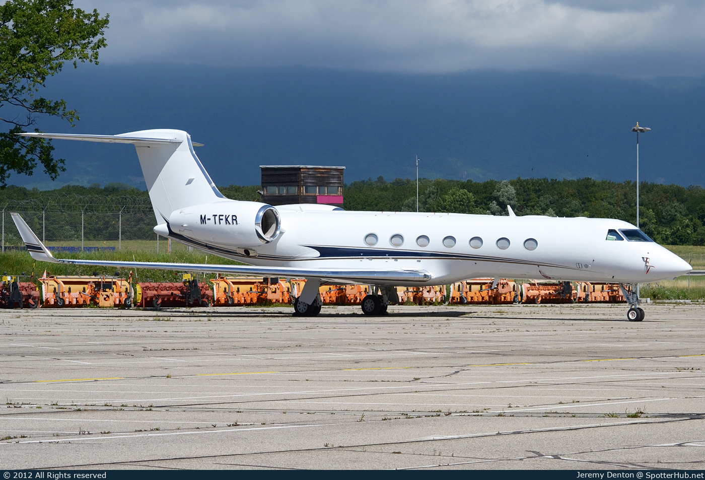 Photo of M-TFKR - Gulfstream GV-SP (G550) operated by TAG Aviation UK