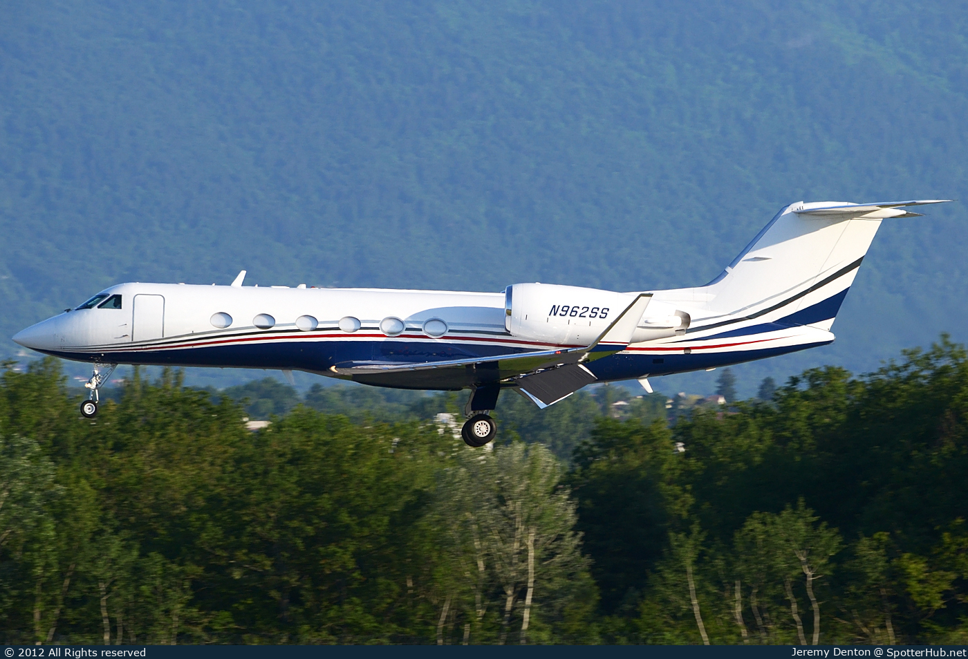 Photo of N962SS - Gulfstream GIV operated by Flightworks