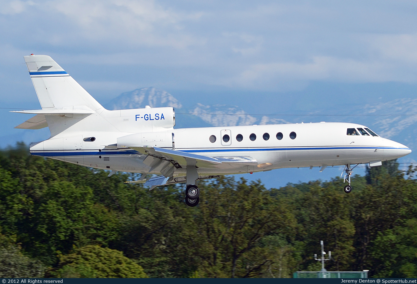 Photo of F-GLSA - Dassault Falcon 50EX operated by Unijet