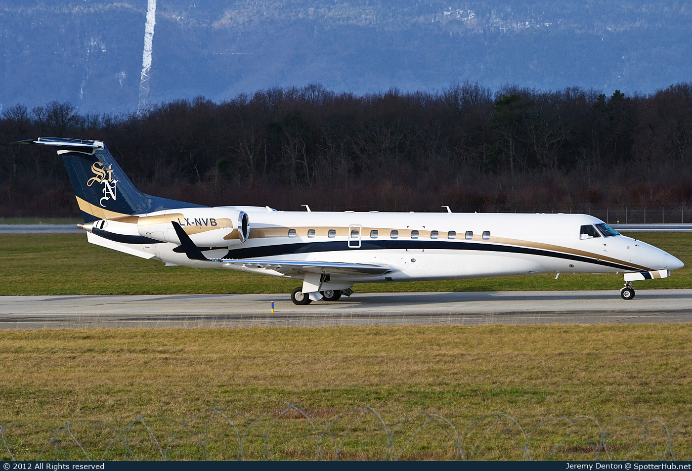 Photo of LX-NVB - Embraer Legacy 600 operated by Luxaviation