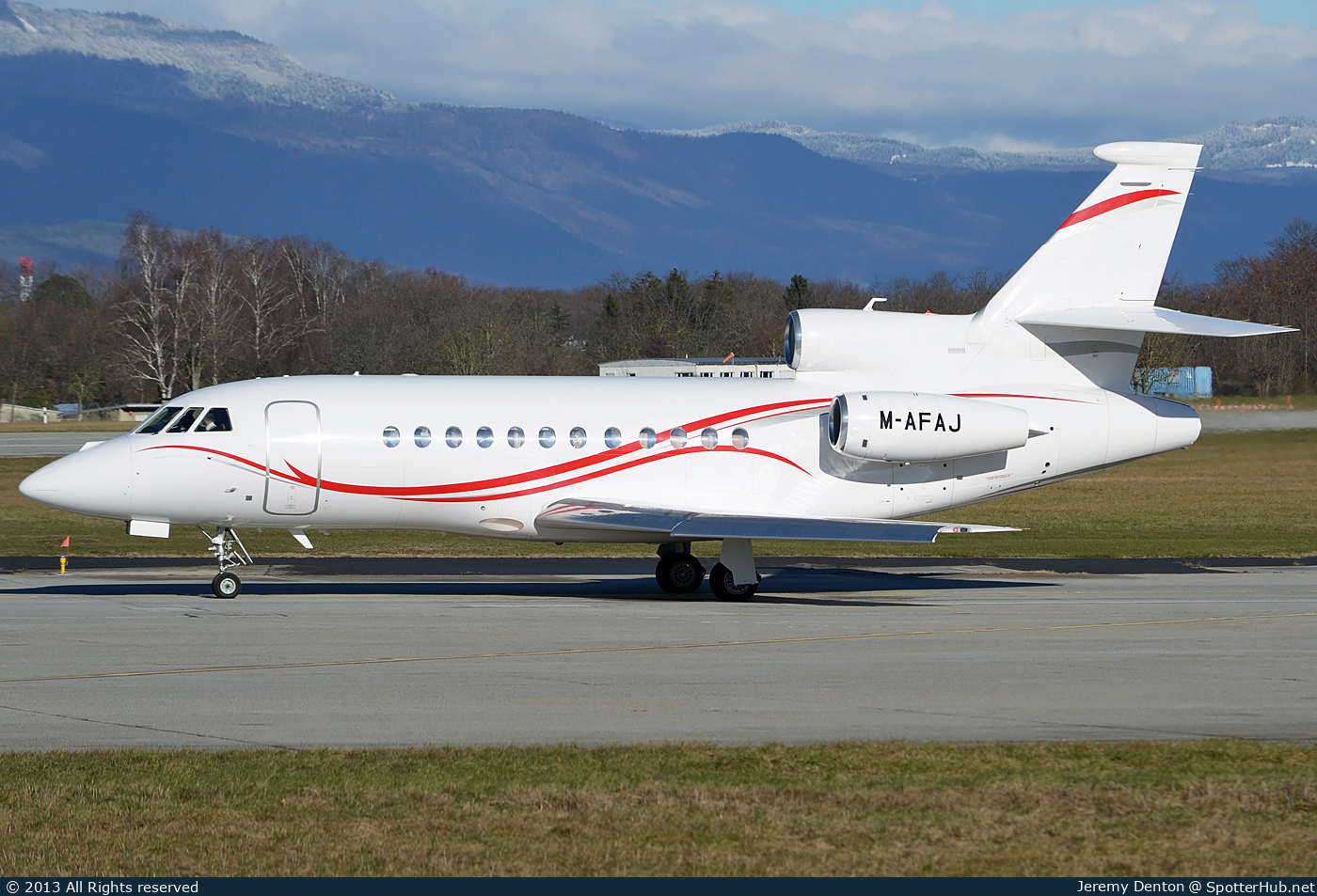 Photo of M-AFAJ - Dassault Falcon 900EX operated by Ocean Sky