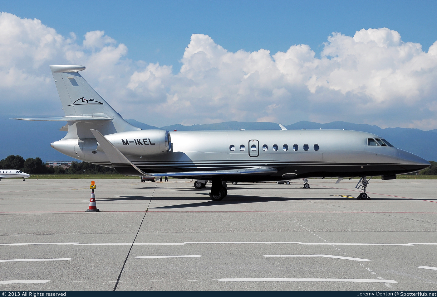 Photo of M-IKEL - Dassault Falcon 2000LX operated by Private