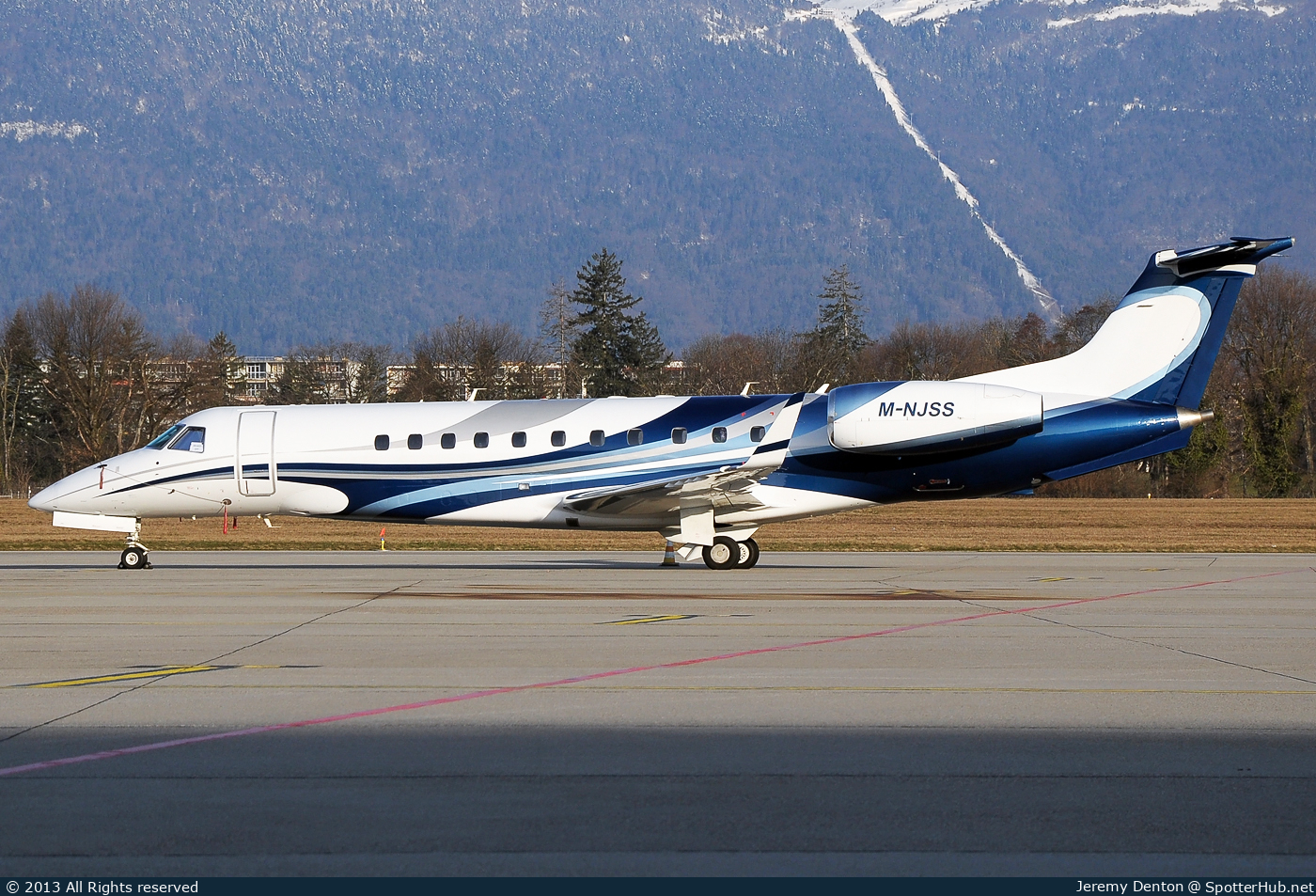 Photo of M-NJSS - Embraer Legacy 600 operated by Private