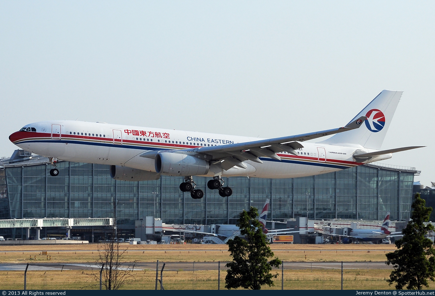 Photo of B-5921 - Airbus A330-243 operated by China Eastern Airlines
