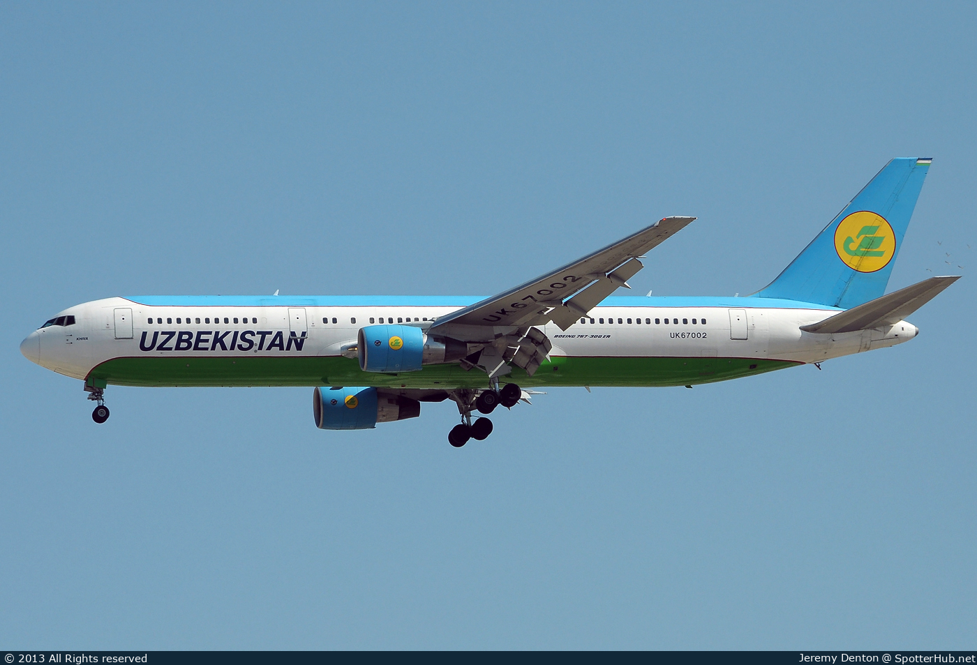 Photo of UK67002 - Boeing 767-33P(ER) operated by Uzbekistan Airways